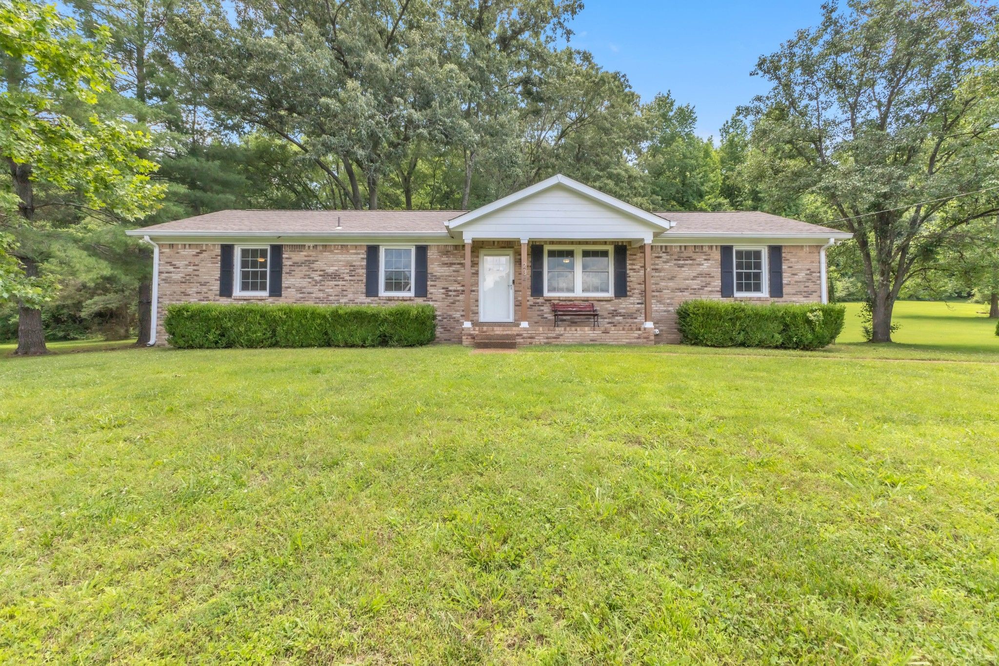 234 Hickory Dr