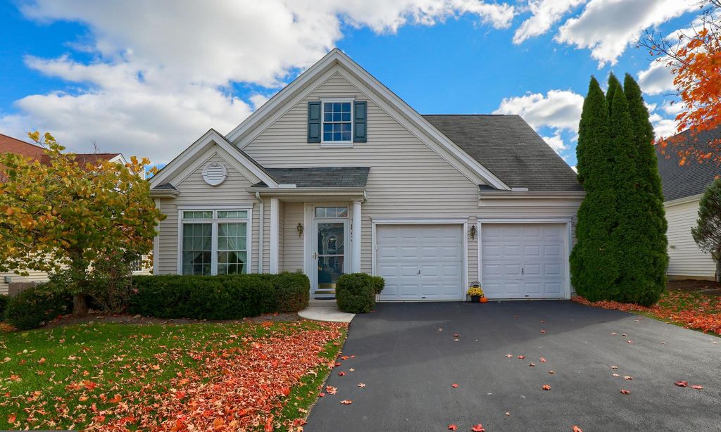 Village Grande at Millers Run