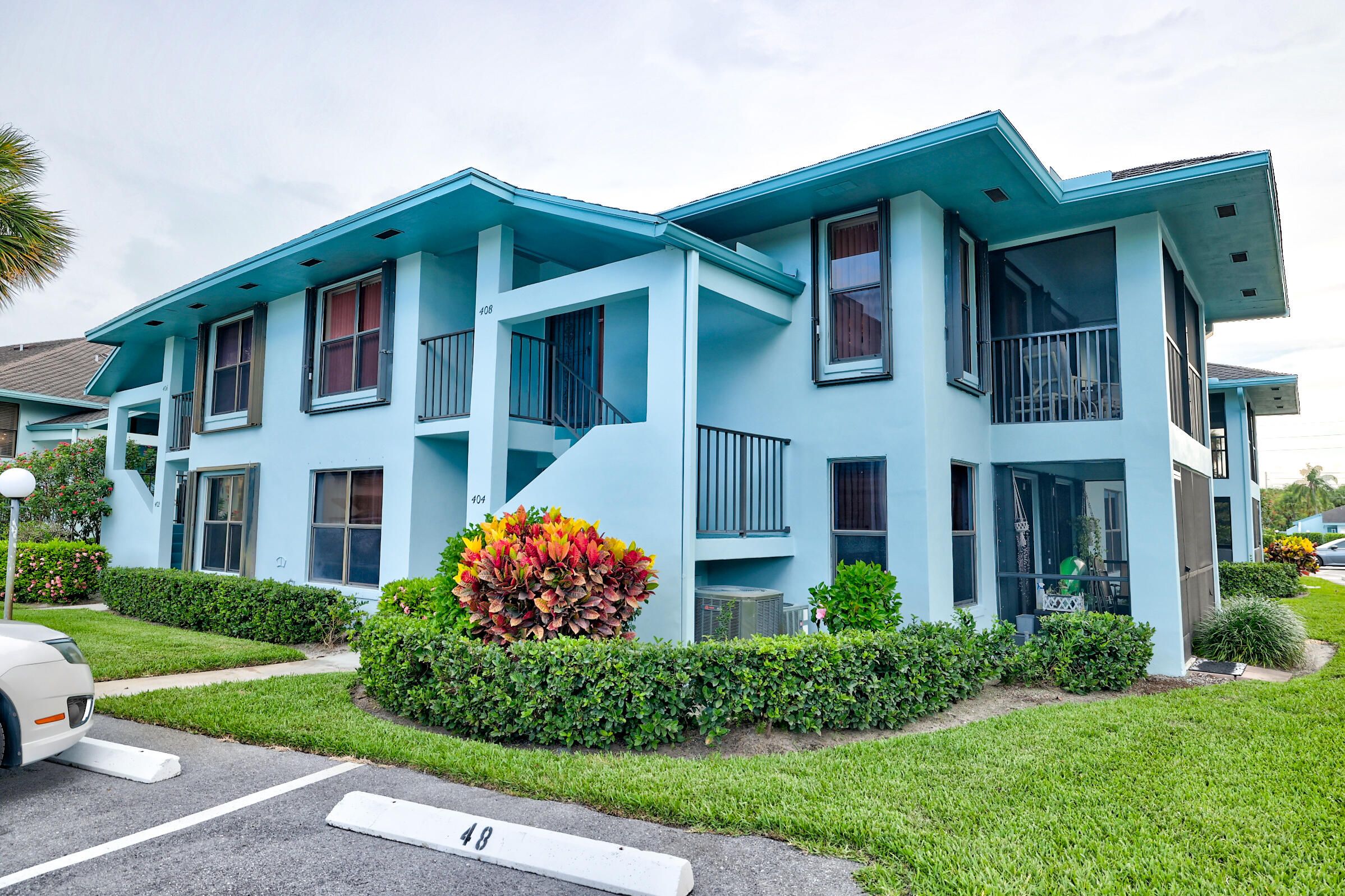 950 S Kanner Hwy 408