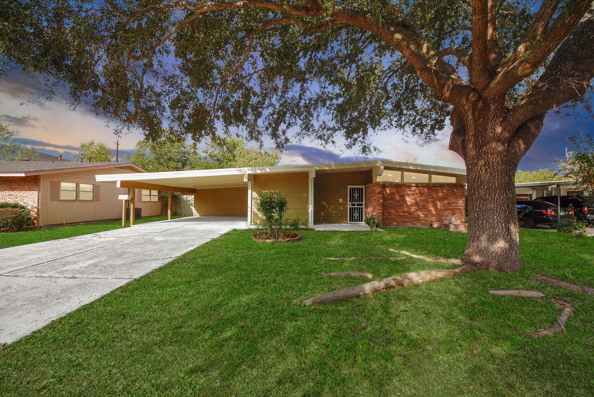 5326 Heatherbrook Drive