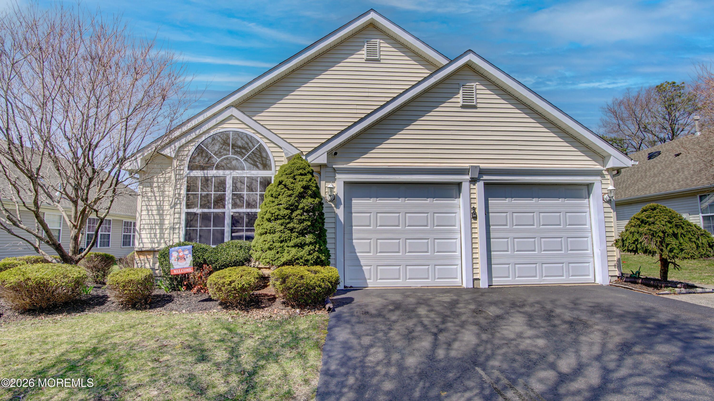 20 Winding River Road