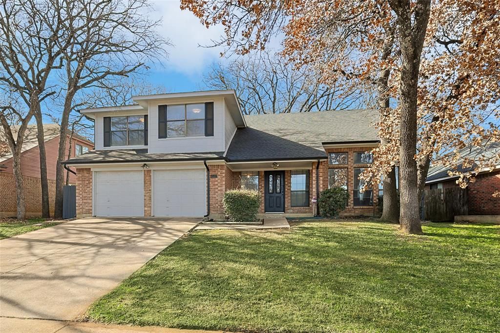 4502 Amesbury Circle