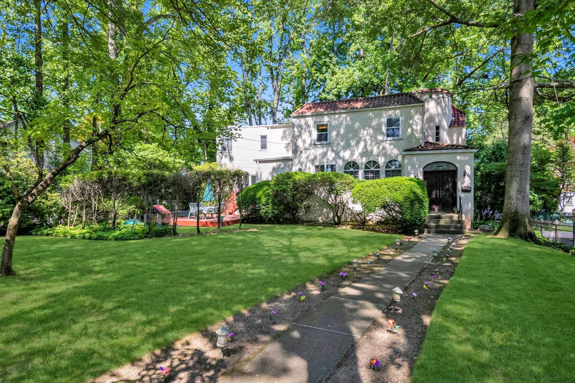 23 Burbury Lane