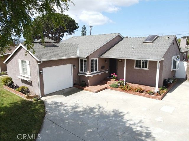 1313 Cordary Avenue