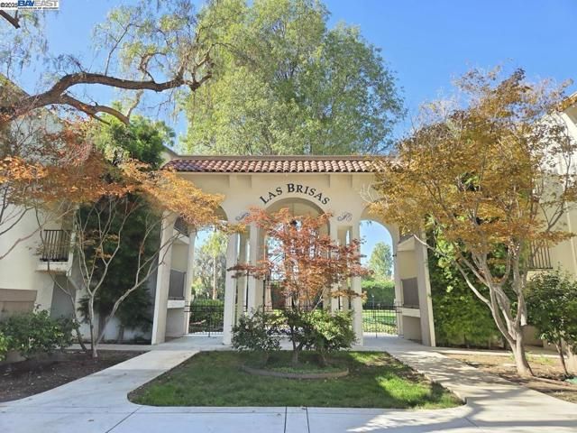 1730 Halford Ave 152