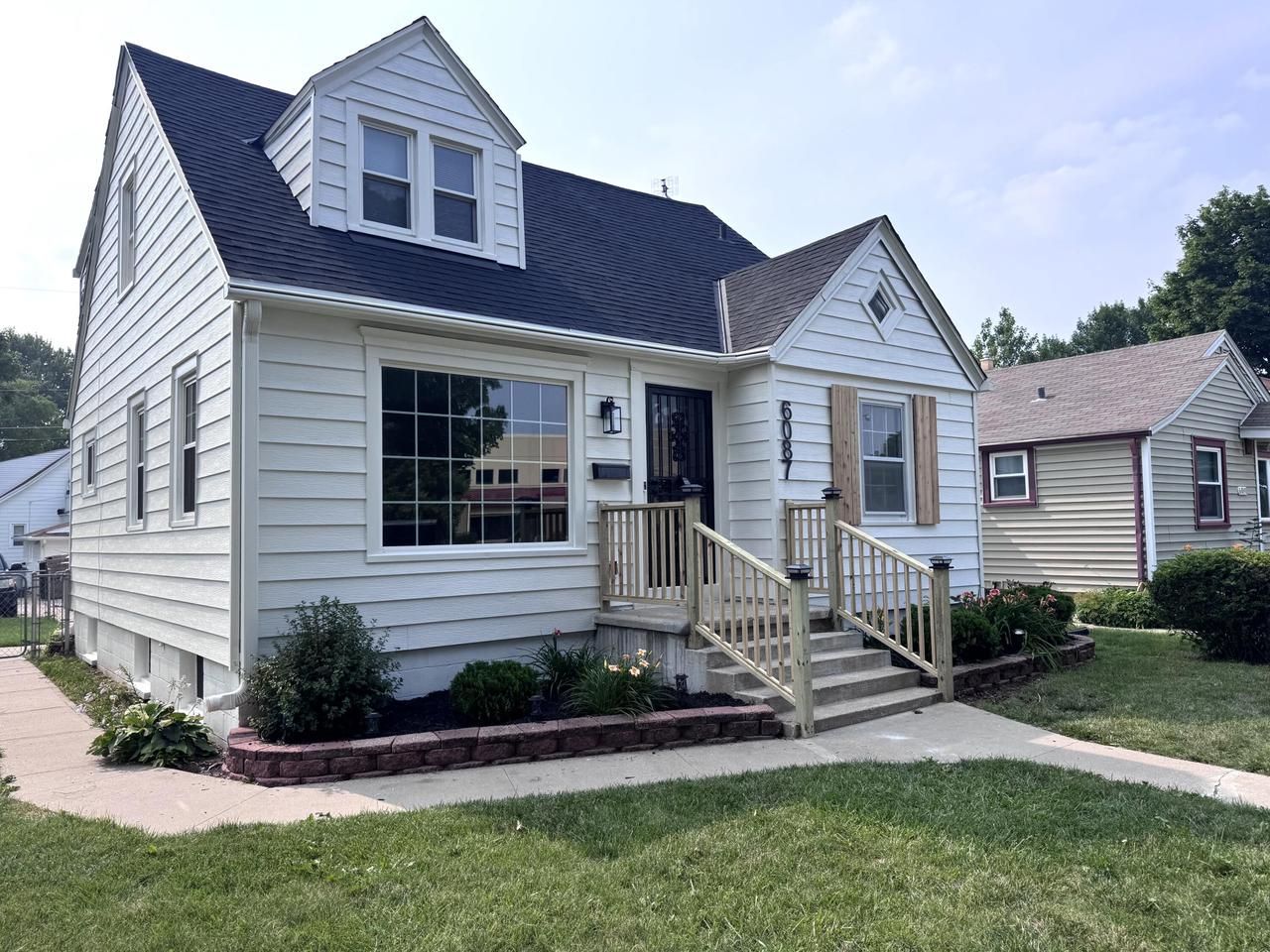 6087 North 35th Street