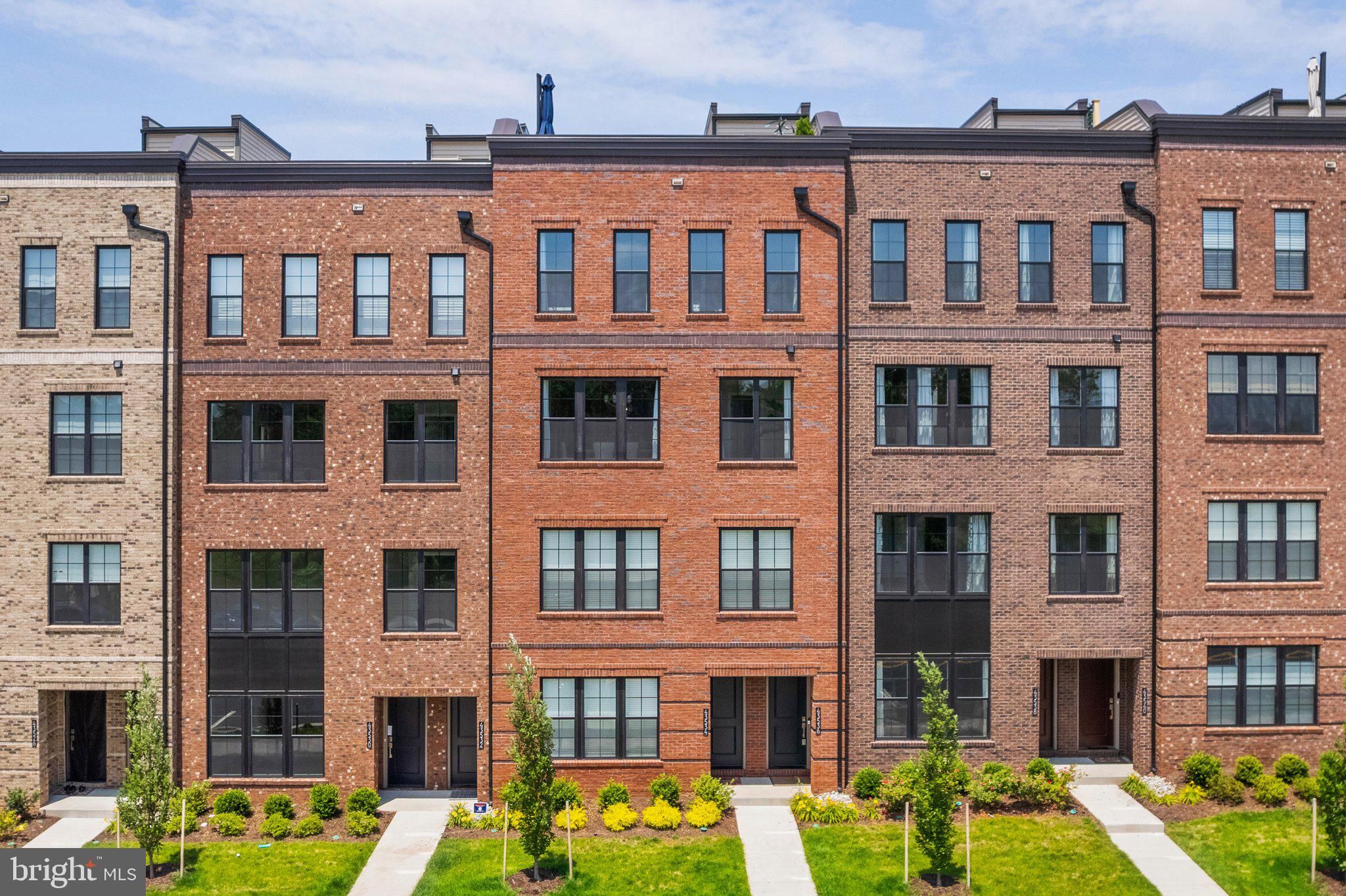 43536 Centergate Drive