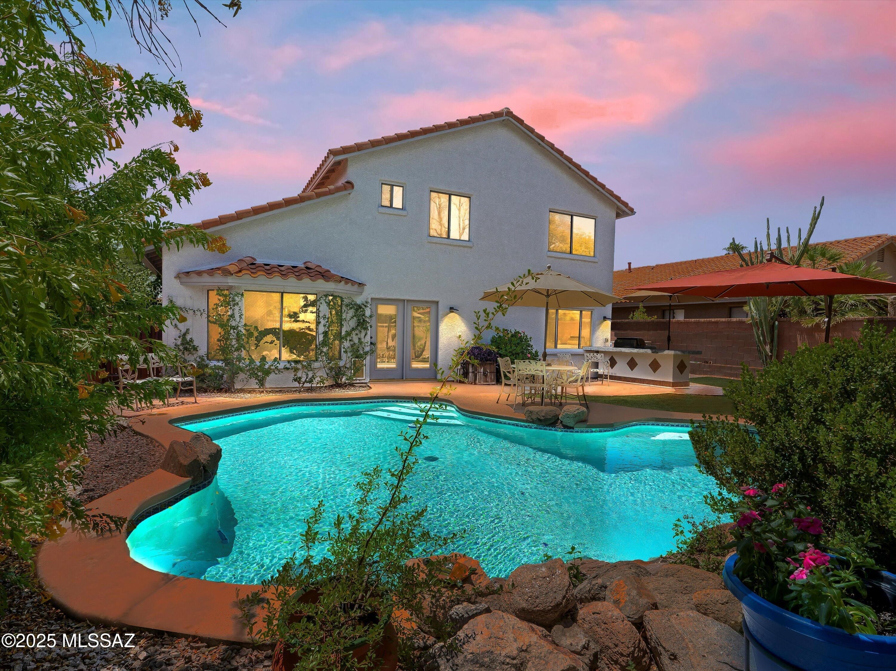 10242 N Oak Knoll Lane