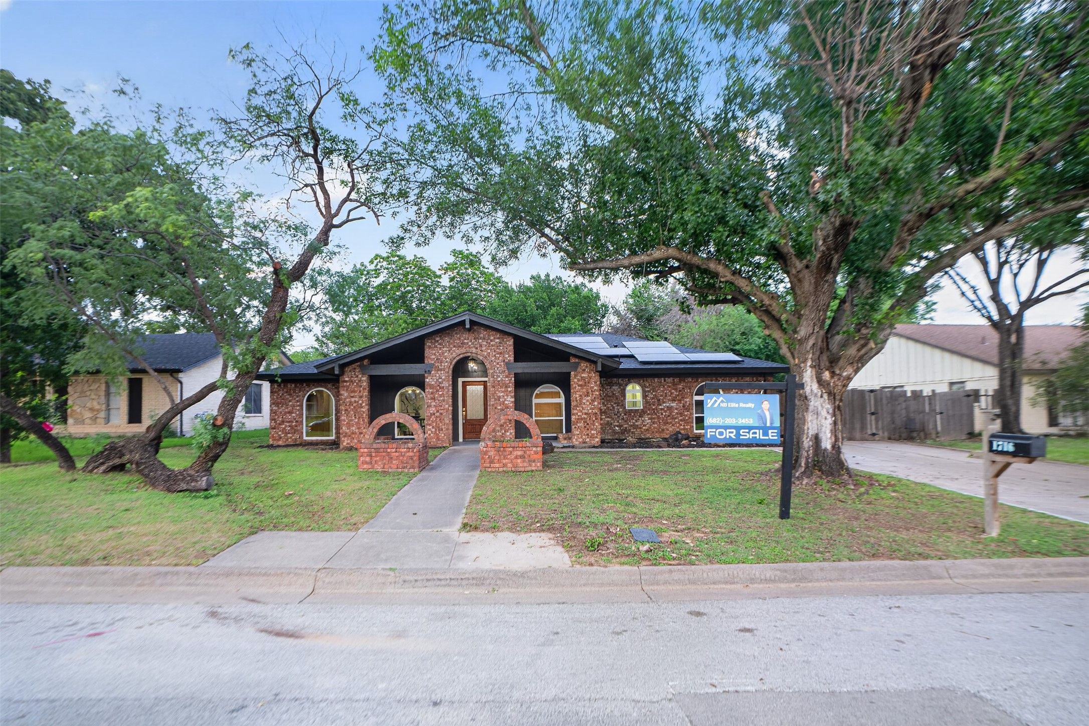 1716 Cynthia Lane