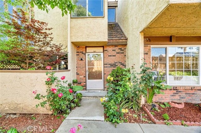 762 Dragonfly Court