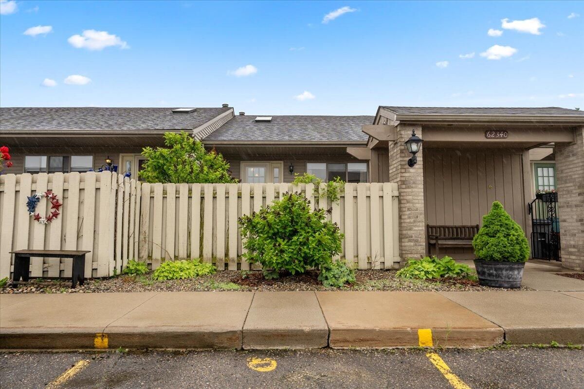 62340 Arlington Circle 5