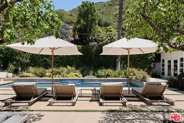 3366 Mandeville Canyon Road