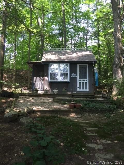 215 West Wakefield Boulevard