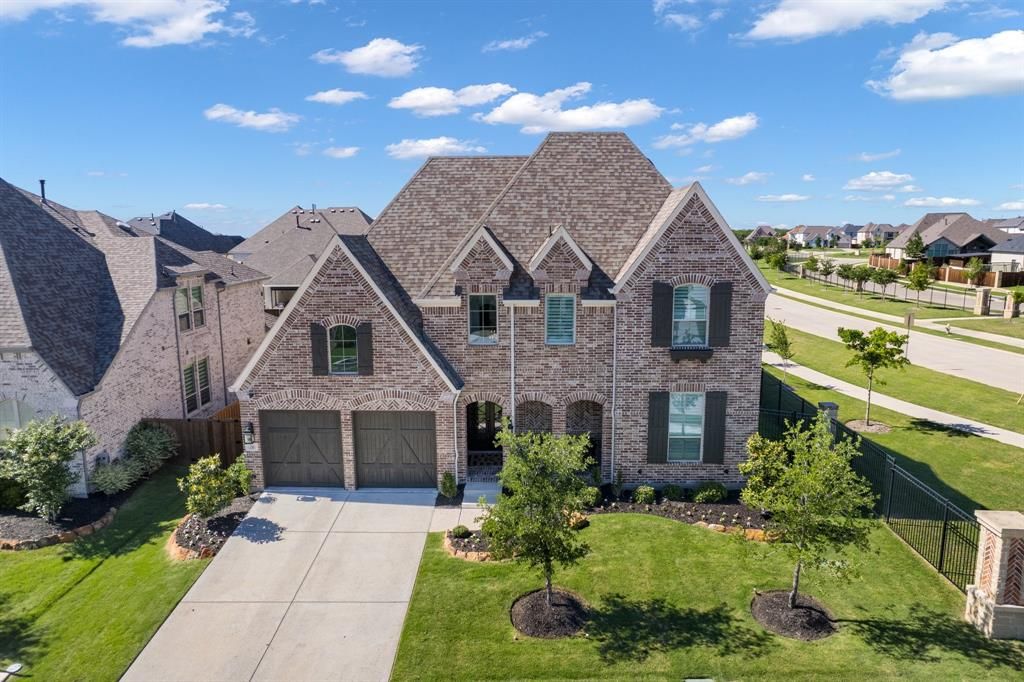 2200 Sandalwood Drive