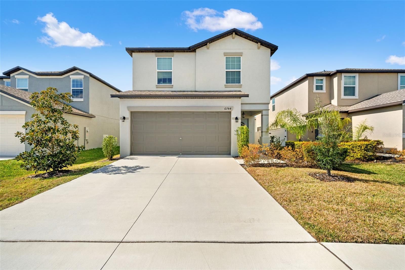 6744 Back Forty Loop