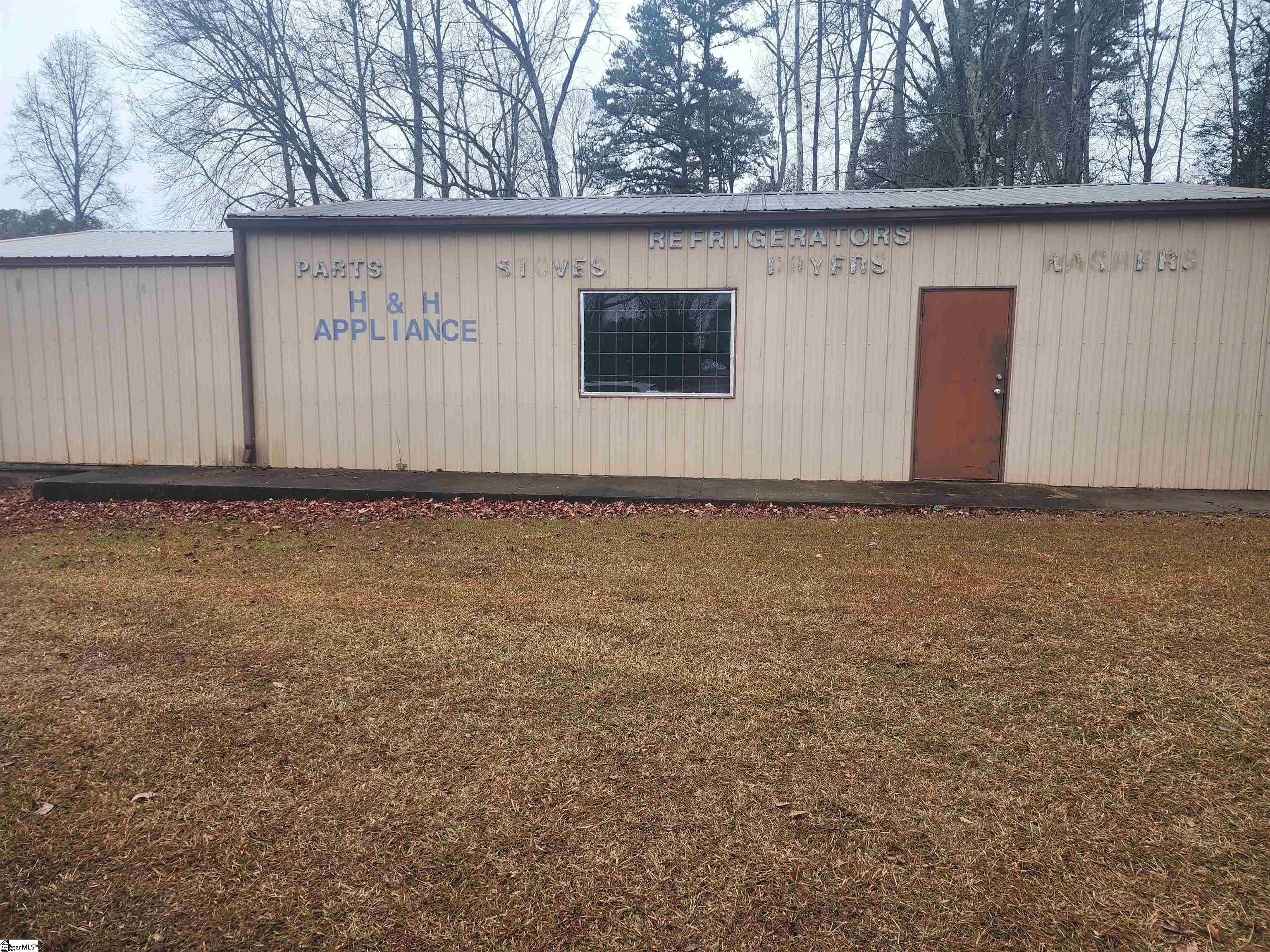 2025 Farrs Bridge Road