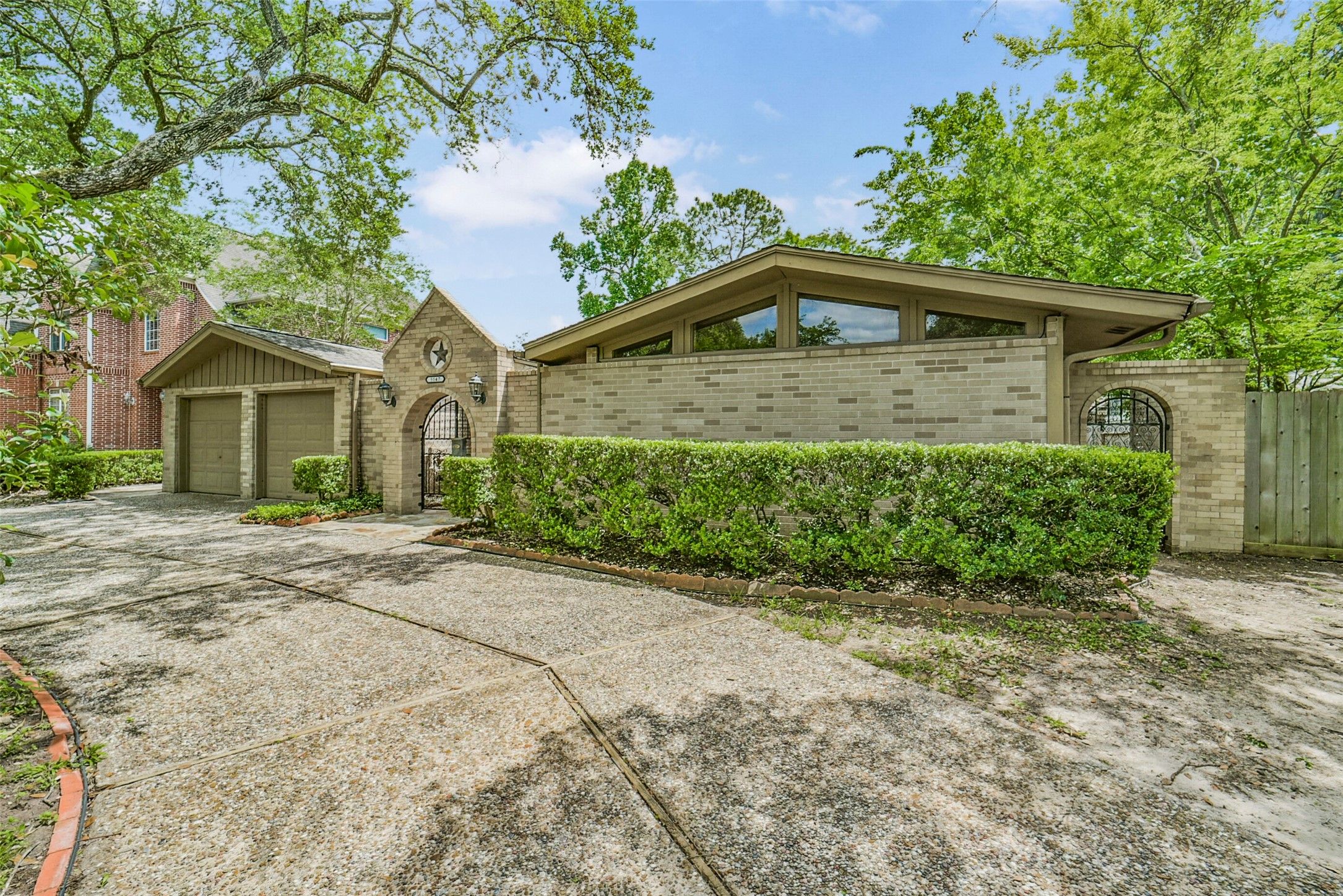5147 Beechnut Street