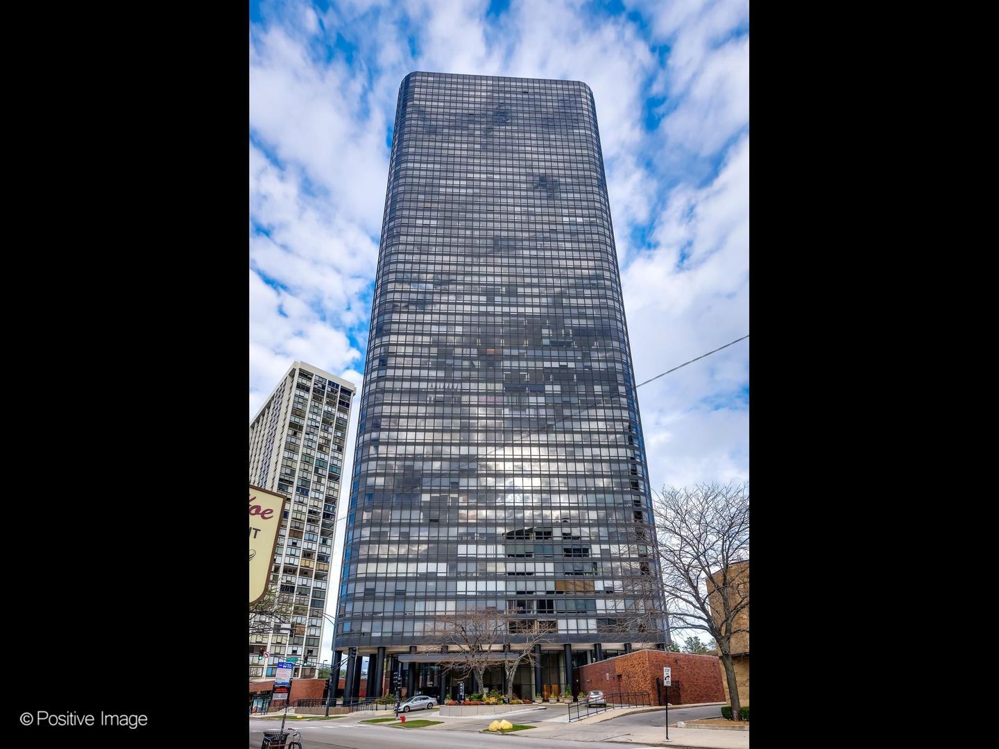 5415 N Sheridan Road 5015