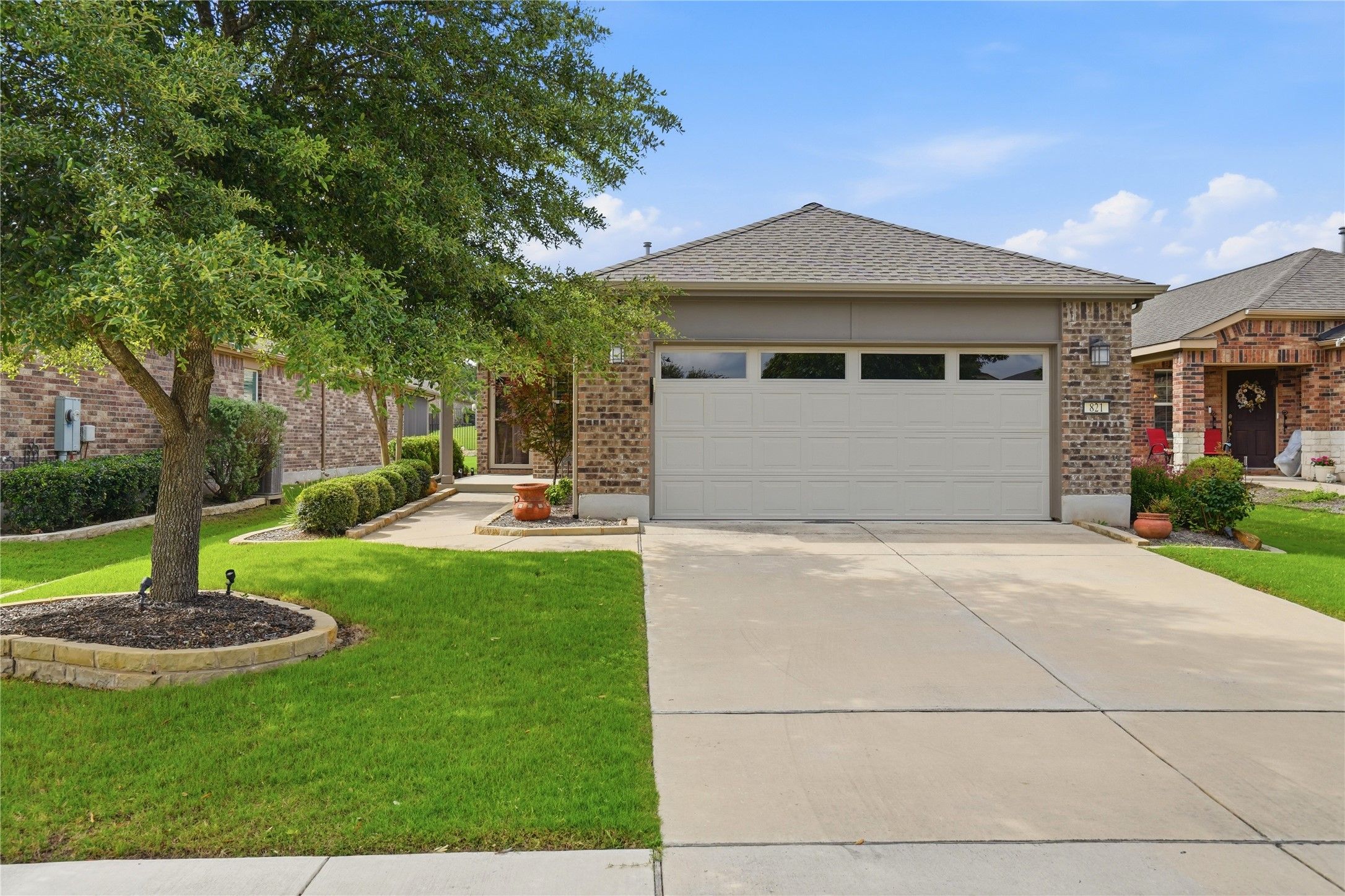 821 Hamilton Lane