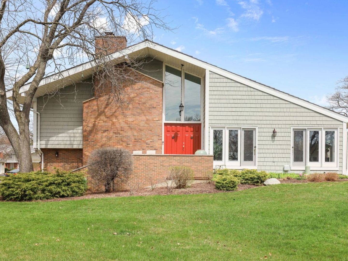 147 Briarwood N