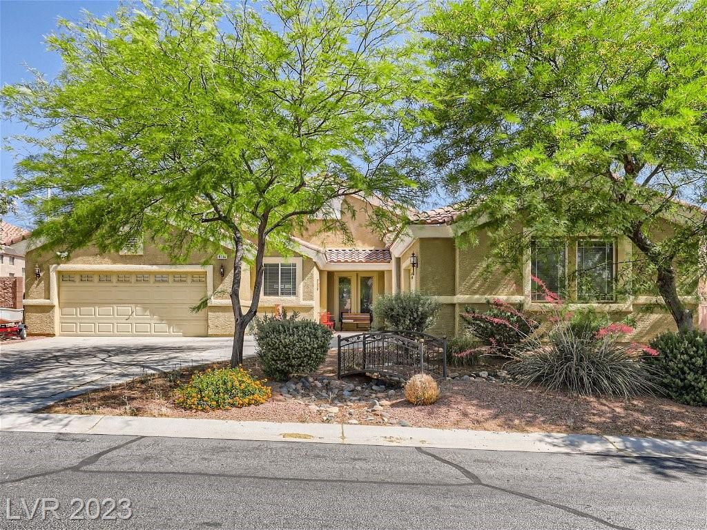 8116 Southern Comfort Avenue