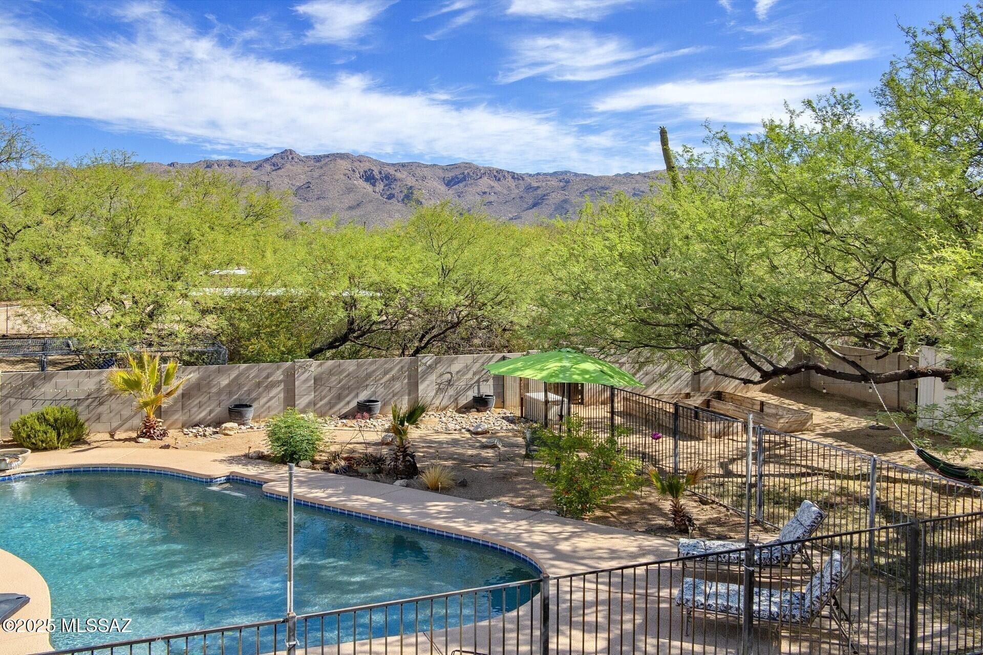 3600 N Hash Knife Circle