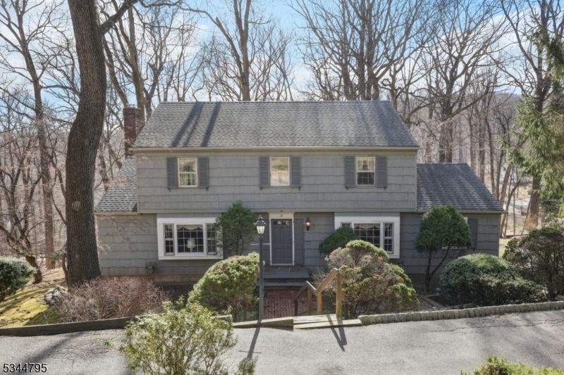 18 Butterworth Dr
