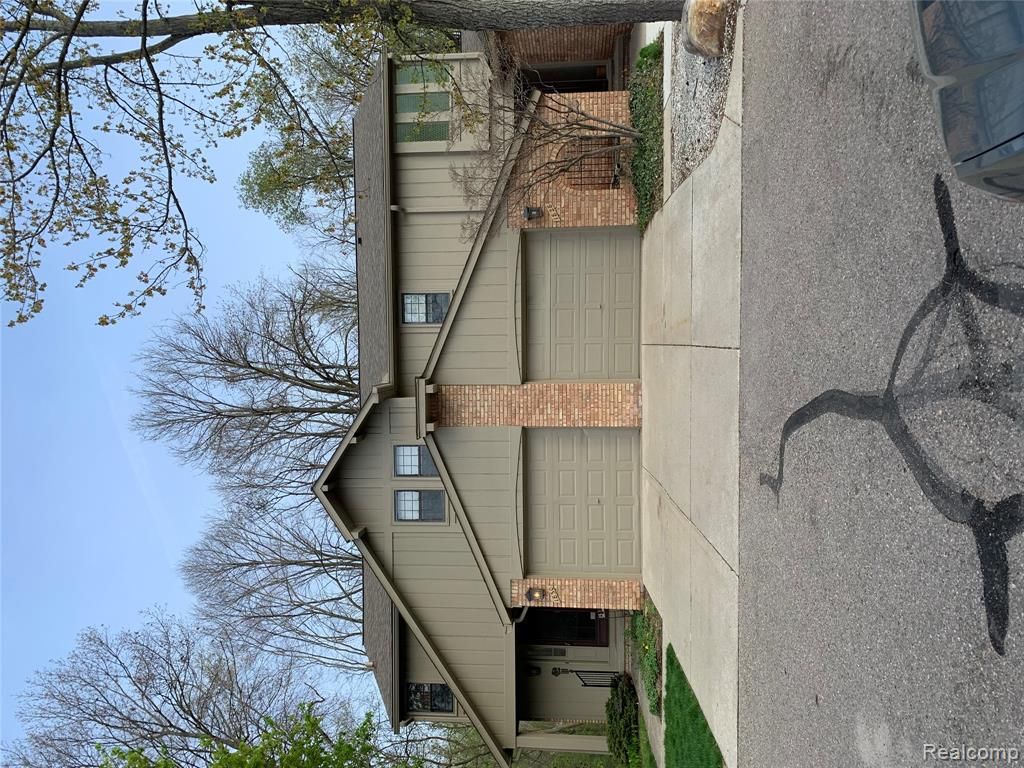 1830 Streamedege Court 27 & 28