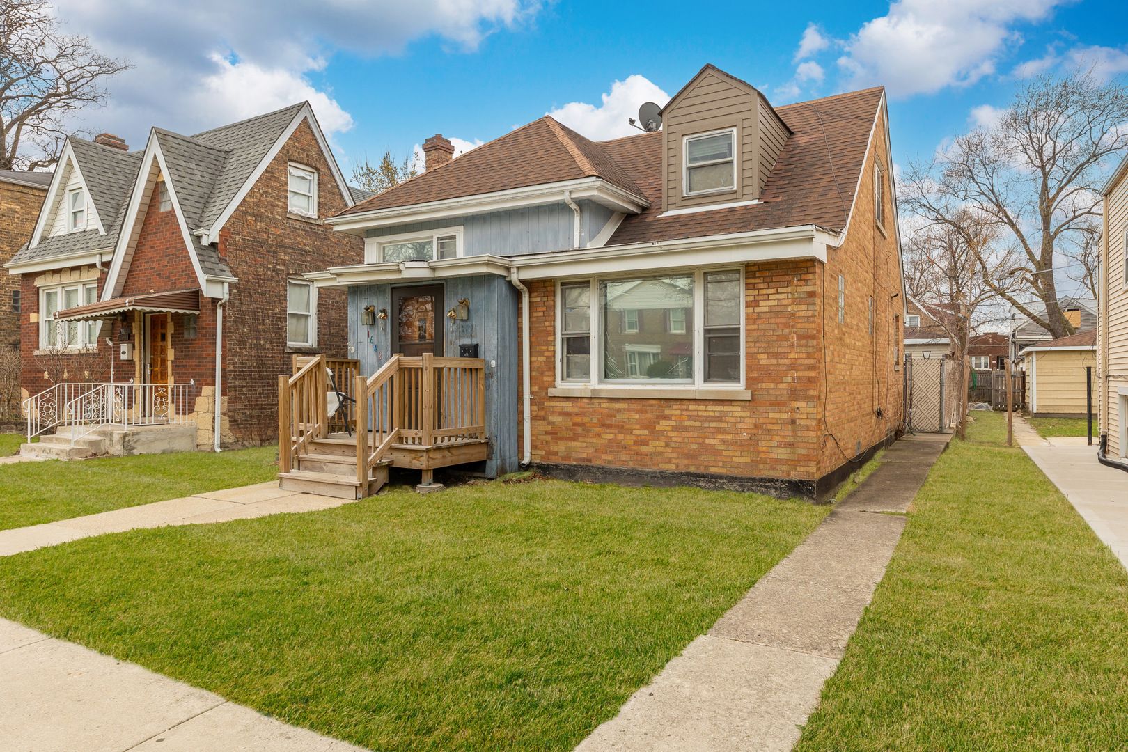 1642 S 56th Court