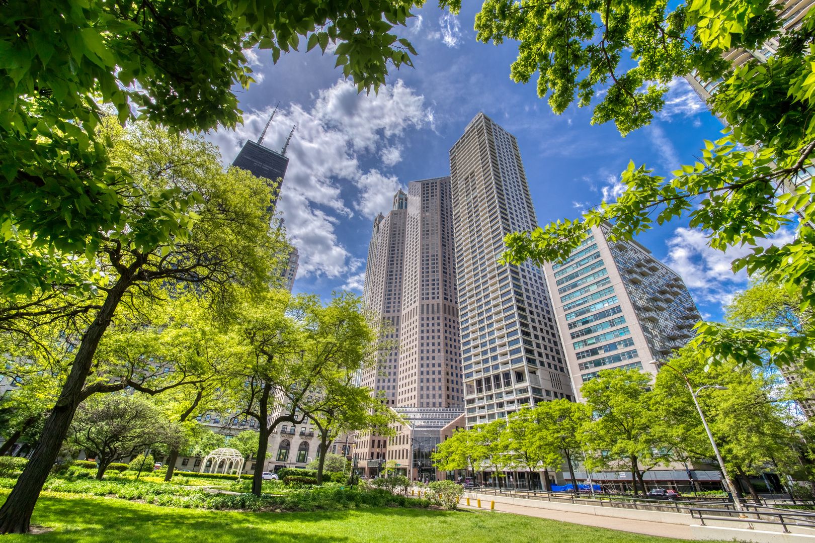 1000 N Lake Shore Plaza 17C