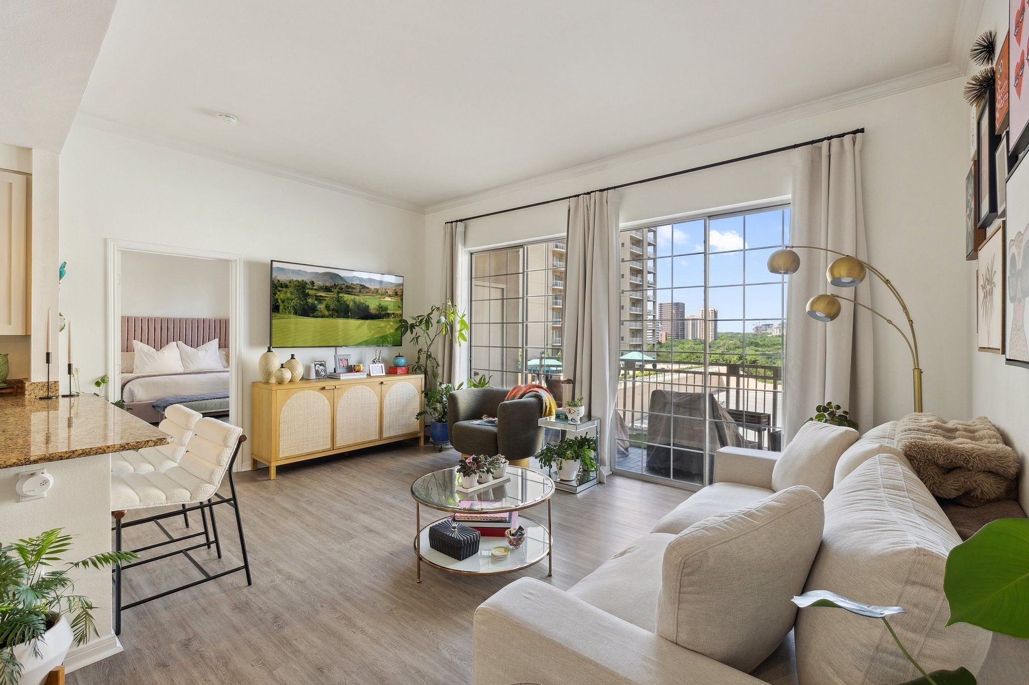 3225 Turtle Creek Boulevard 611