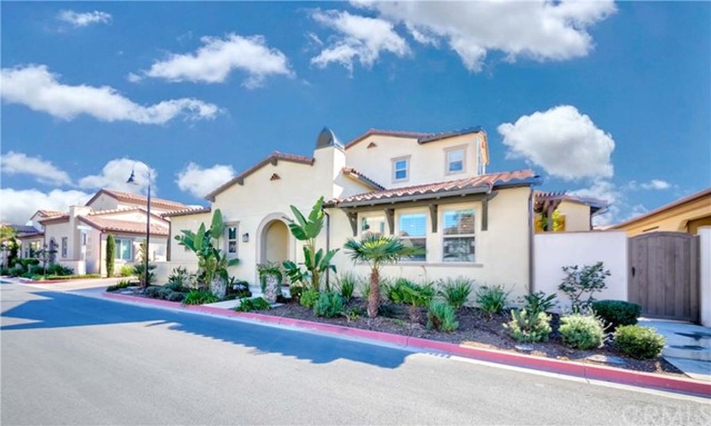 Ovation at Flora Park