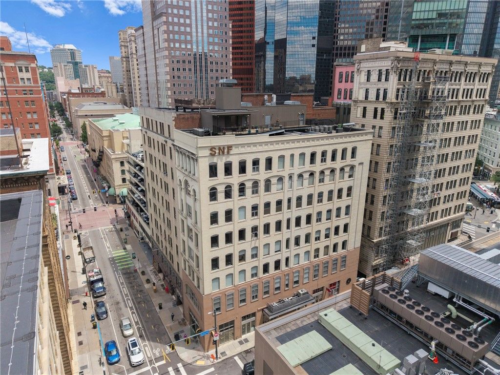 11 Fifth Ave 501