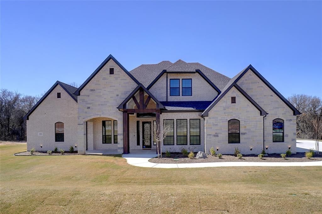 5021 Glenoaks Court