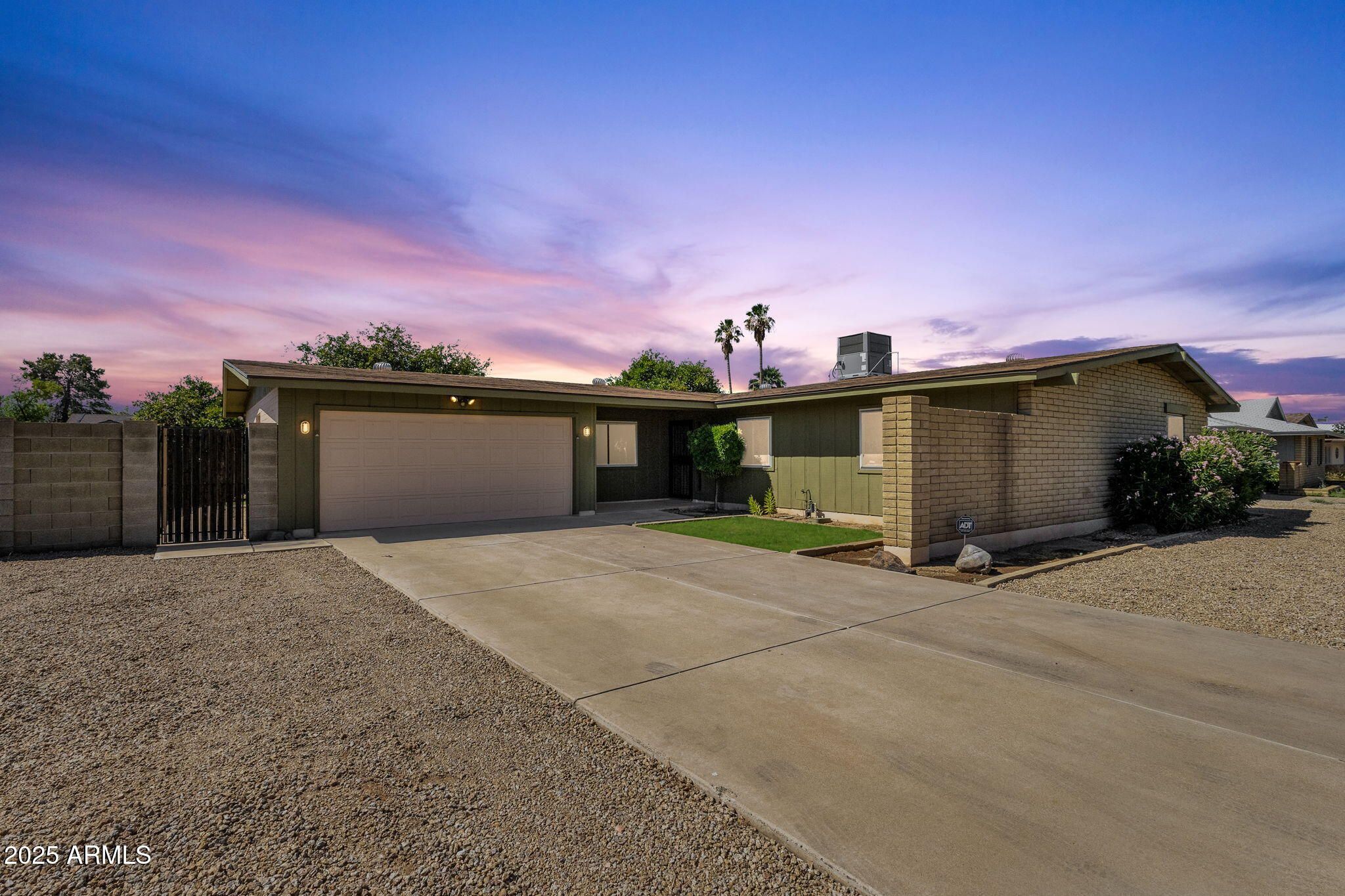 3537 W Shangri La Road