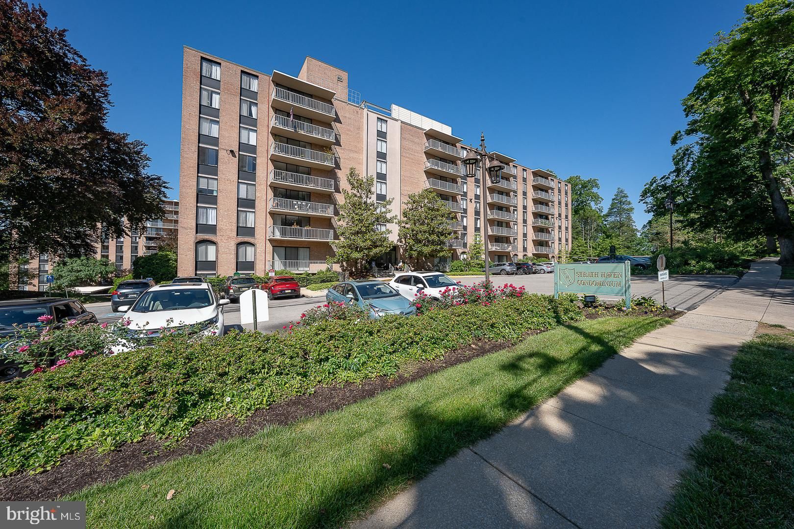 801 Yale Avenue 1215
