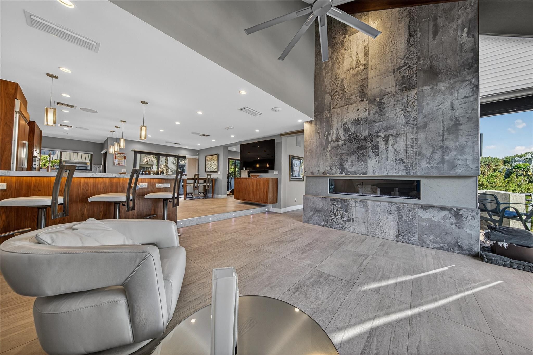 17 Port Side Drive 17A