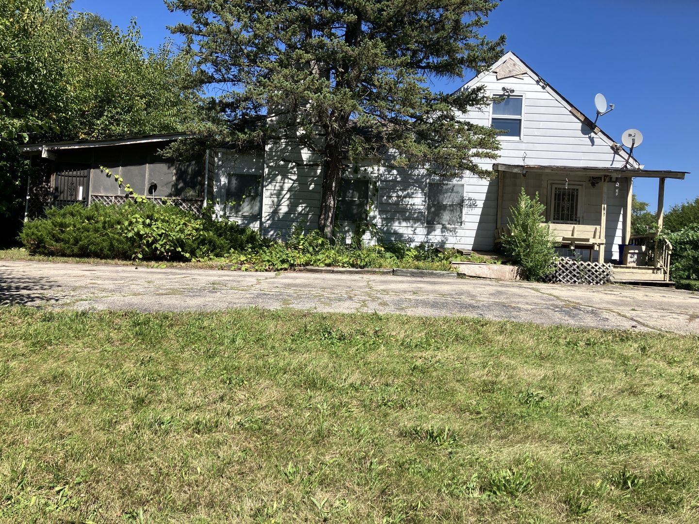 24w459 Lawrence Avenue