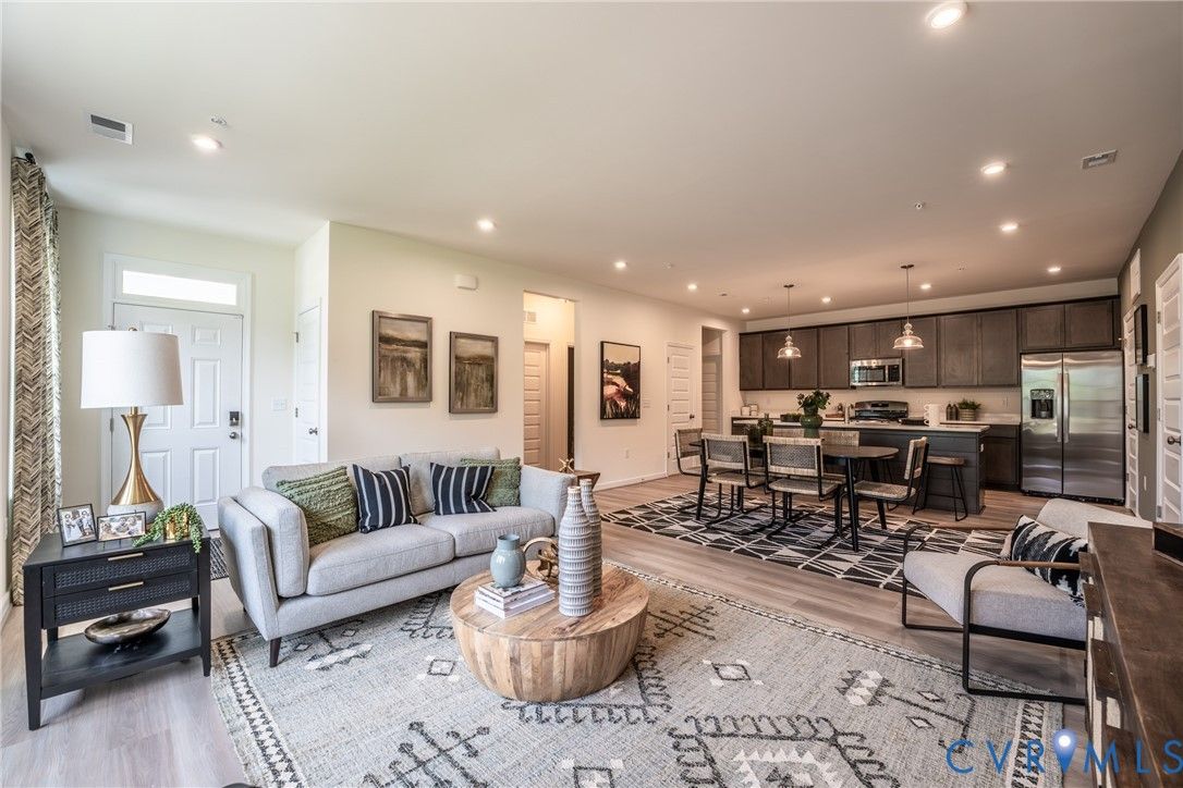 5313 Twisting Vine Lane 102