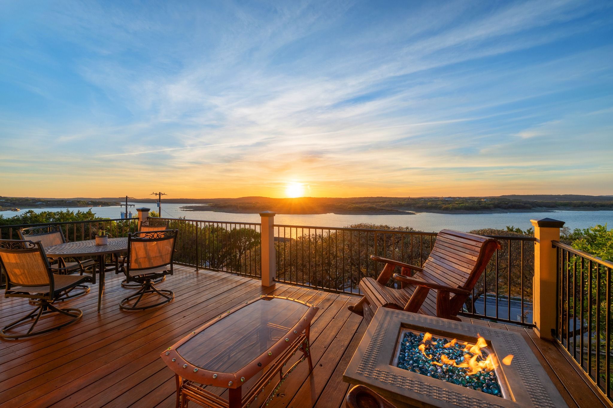 5903 Lakeshore Drive