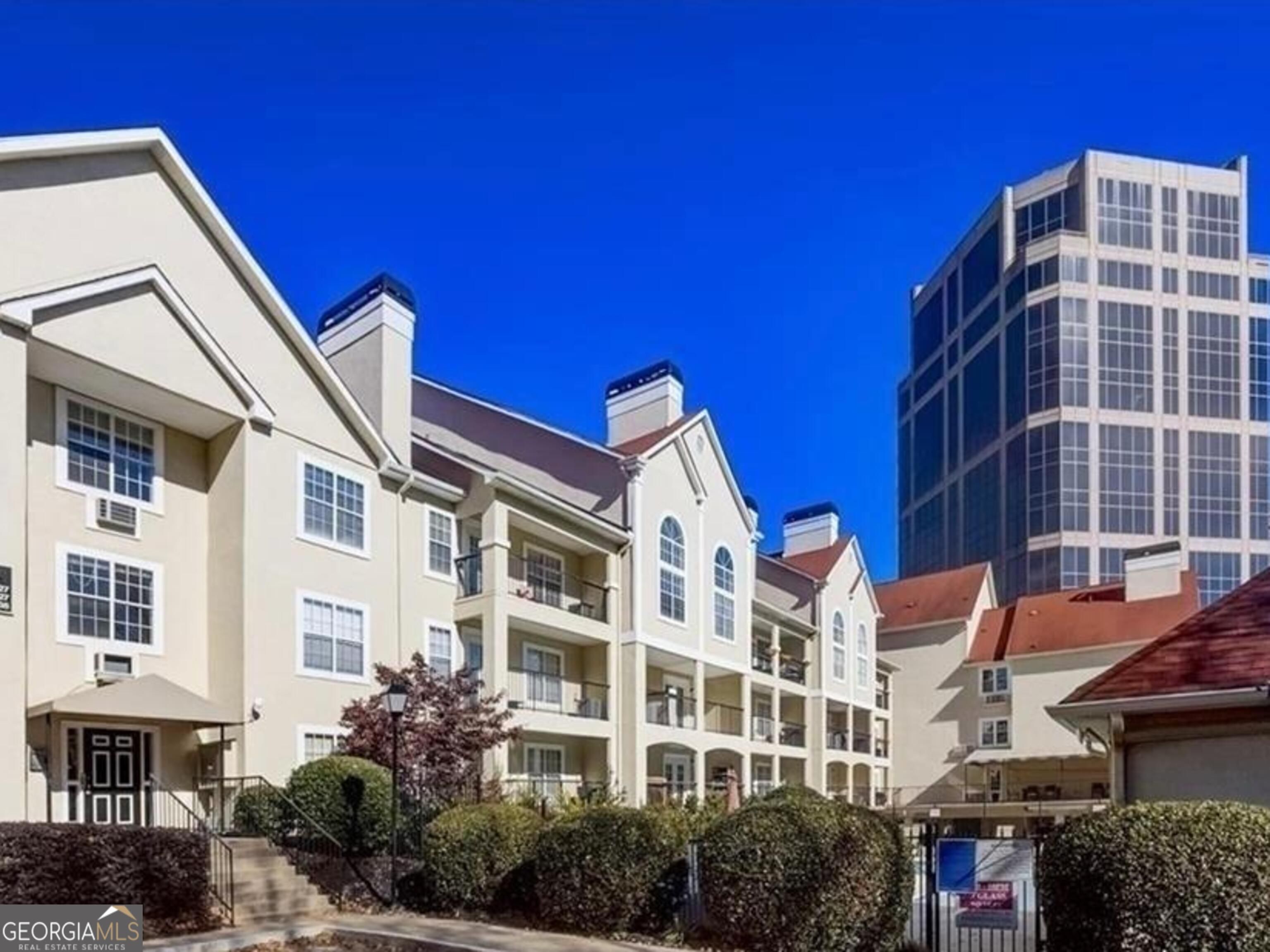 3655 Habersham Road Ne APT 329