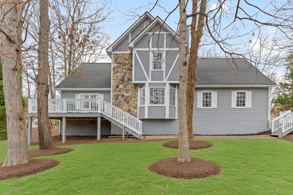 1811 Chantilly Court