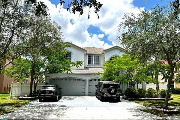 Angel Cove - Pembroke Pines, FL Homes for Sale & Real Estate 