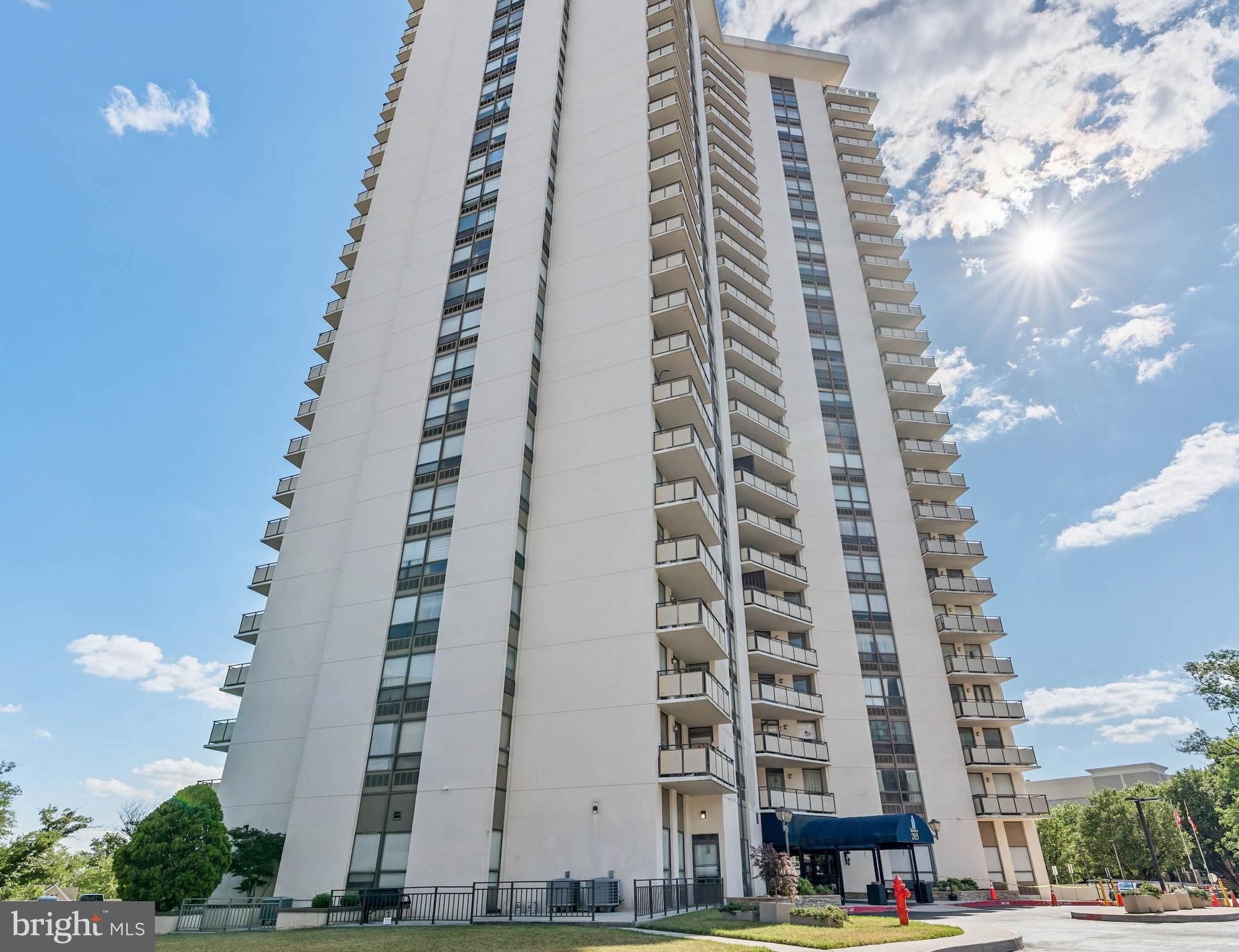 205 E Joppa Road 1507