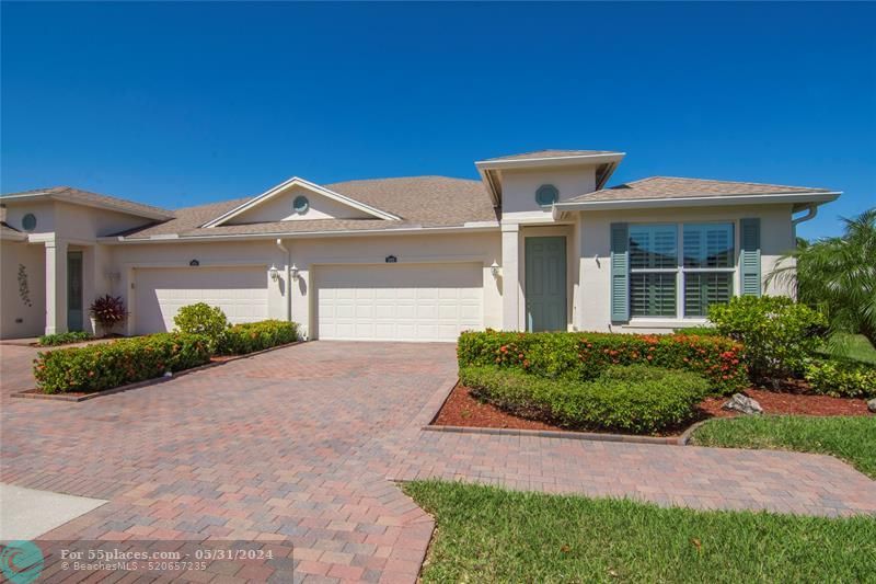 1868 Red Oak Terrace