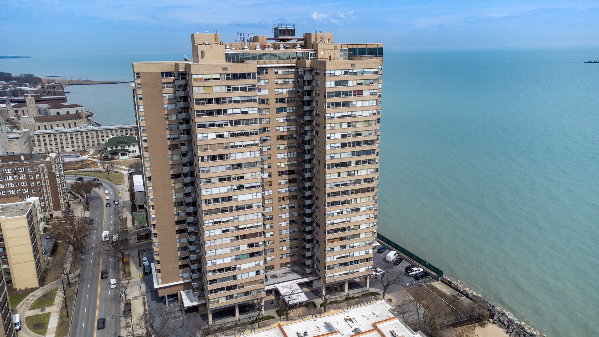 6301 N Sheridan Road 11D