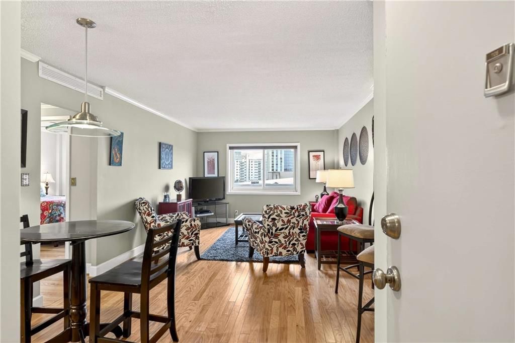 2285 Peachtree Road Ne 1106