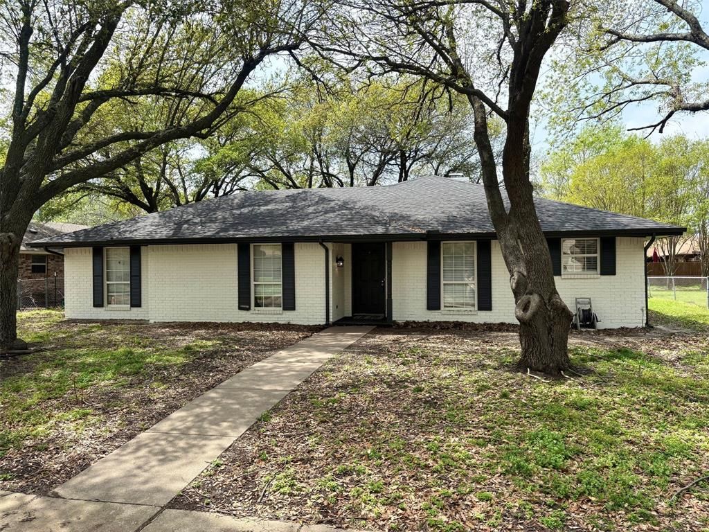 210 Hacienda Drive