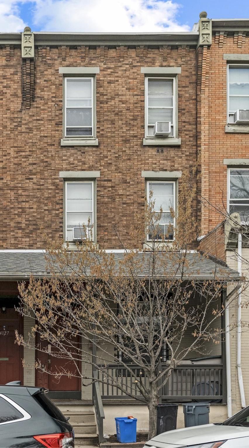 4125 Woodland Avenue