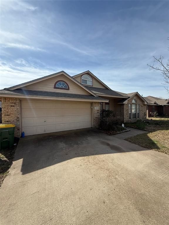 313 N Point Drive